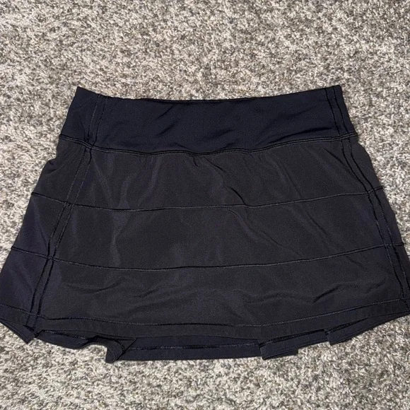Lululemon pace rival skirt size 4 - Picture 3 of 7